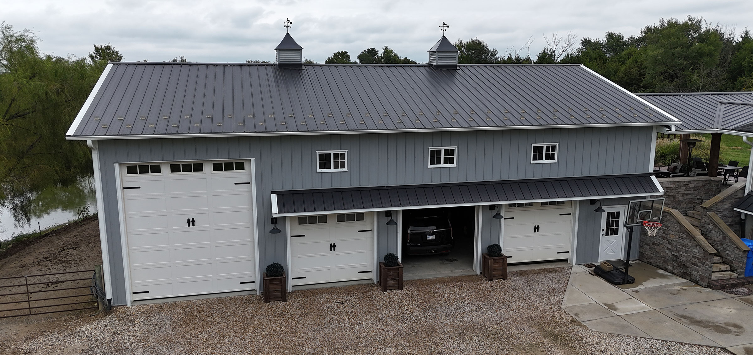 Pole Barn Garages and Shops